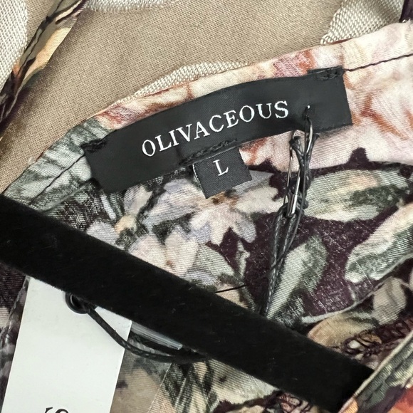 OLIVACEOUS floral top peplum NWT size Large - Picture 6 of 16